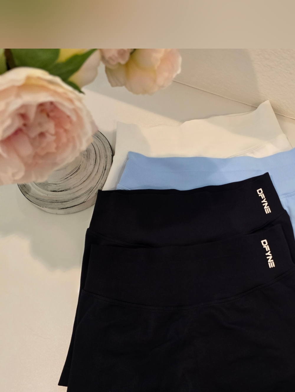 Like New Dfyne Shorts Bundle Size Small - Picture 3 of 7